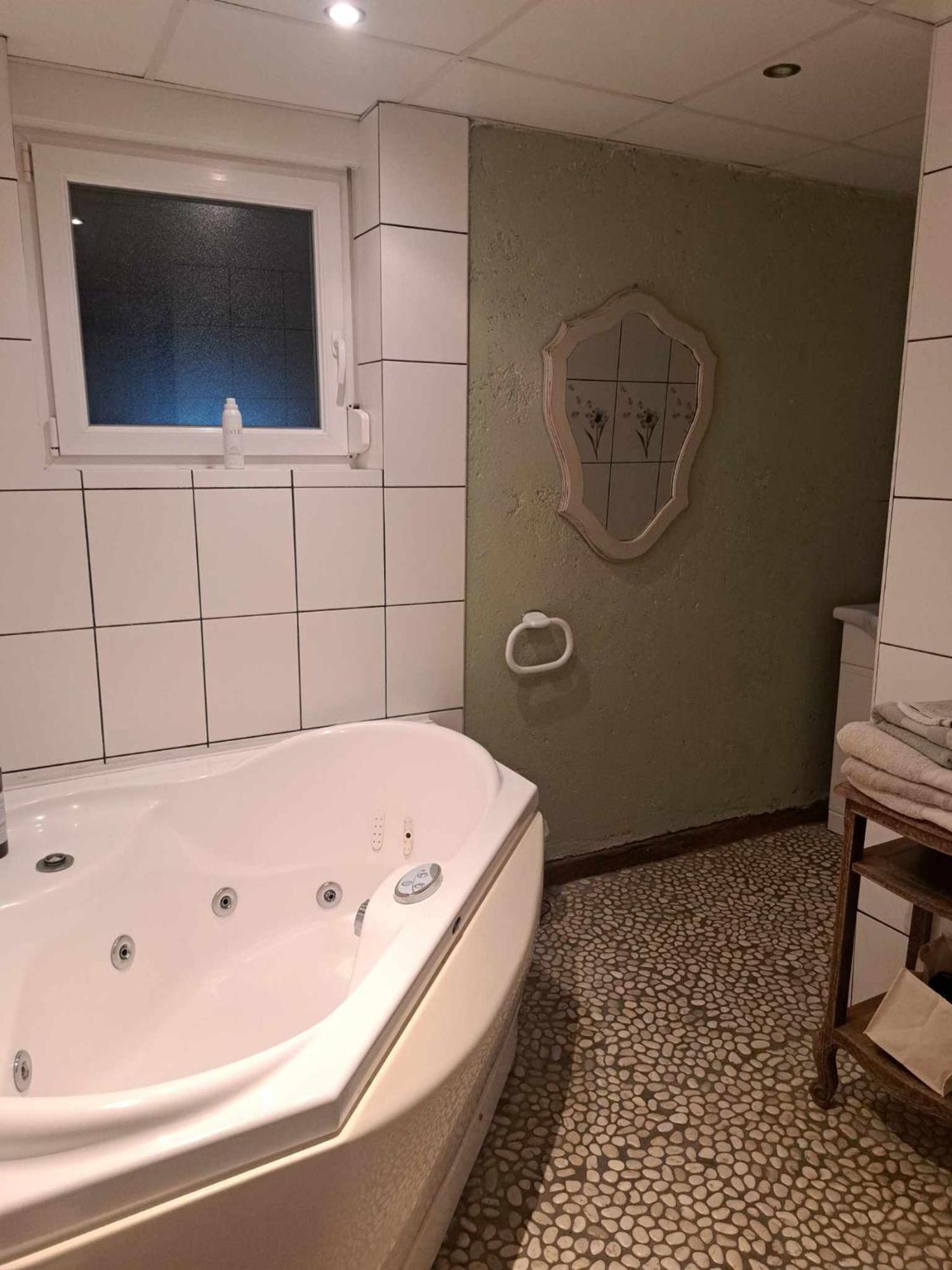 Chambres D'Hotes Les Hirondelles Gaubiving Екстериор снимка