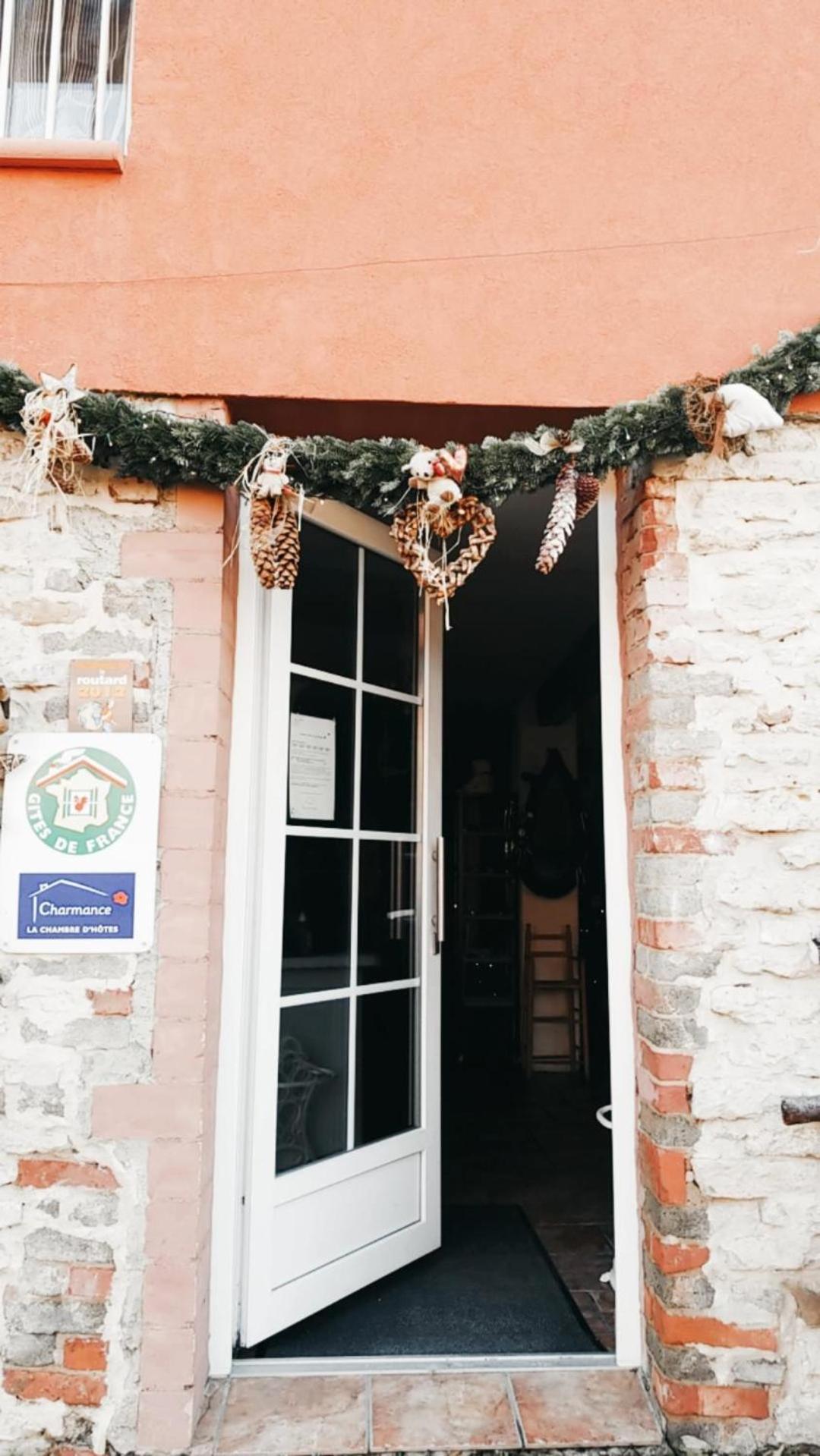 Chambres D'Hotes Les Hirondelles Gaubiving Екстериор снимка